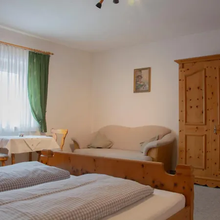 Gaestehaus Familie Gebhard Schaedle 3*