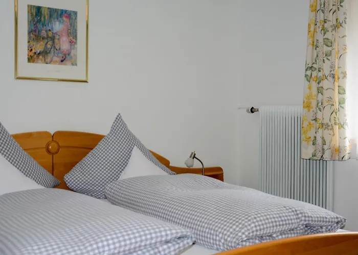 Pensión Gaestehaus Familie Gebhard Schaedle