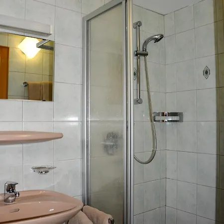 Gaestehaus Familie Gebhard Schaedle 3*